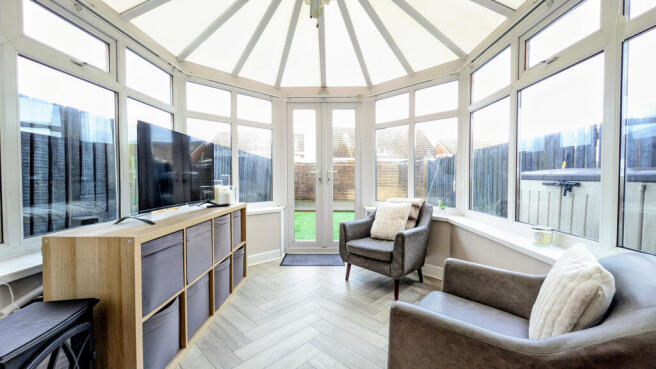 Beacon Heights, Merthyr Tydfil, CF48 1NL photo 4