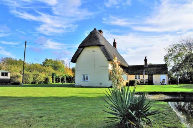Gardens approx 0.72 of an acre