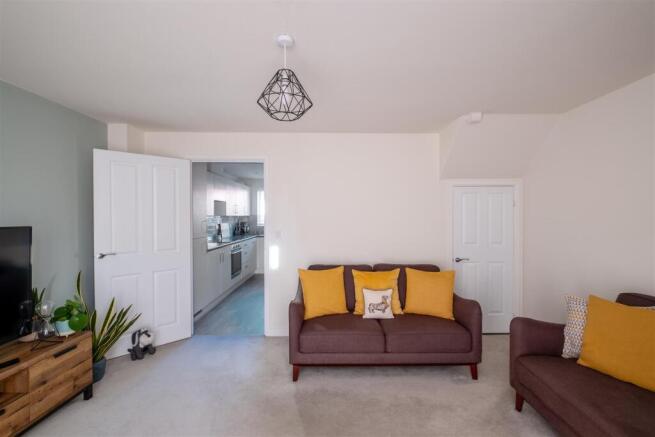 10 Kirkburn Drive HE-49.jpg