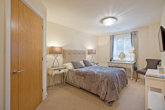 2 bed Retirement Property for sale Image 7