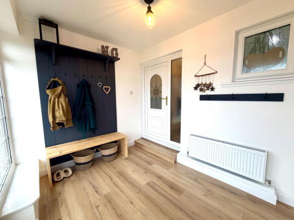 4 bed Detached for sale Image 6