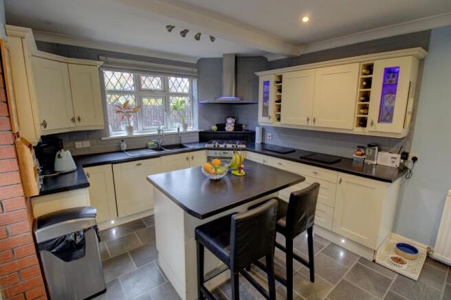 Kitchen 1