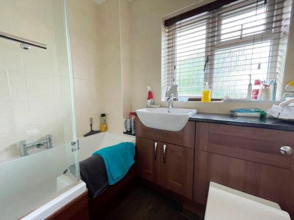 Bathroom.JPG