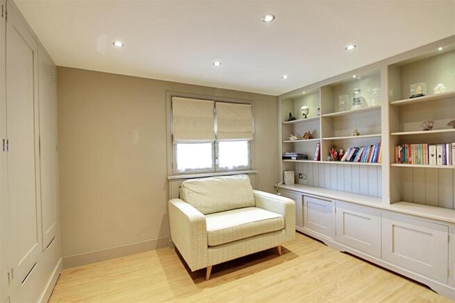 Family Room 2.jpg