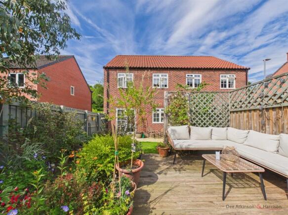 3 bed Semi-Detached for sale Image 4