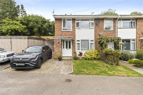 Harcourt Close, Uckfield, East Sussex, TN22