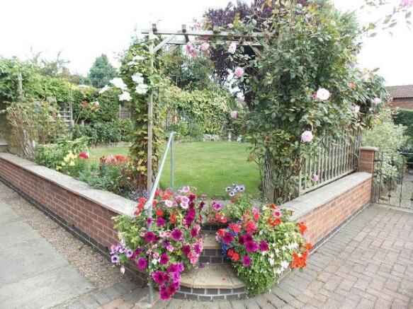 Garden Photo2