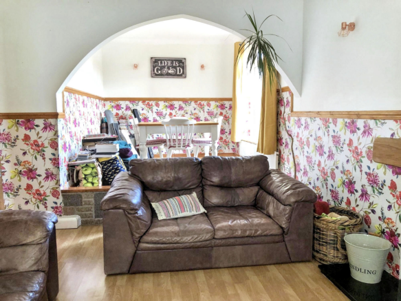 3 bed Detached for sale Image 6