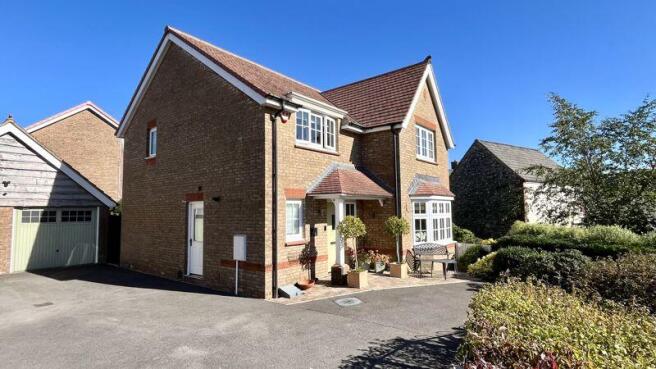 Front Aspect & Garage