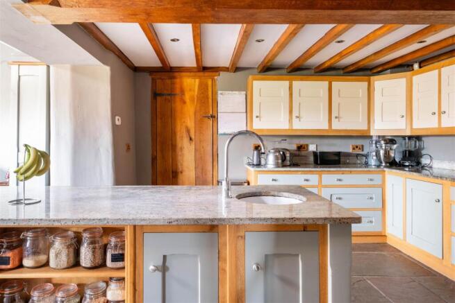 Kitchen-5.jpg