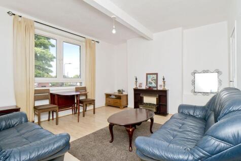 14/3 Hutchison Crossway, Chesser, Edinburgh, EH14 1RT