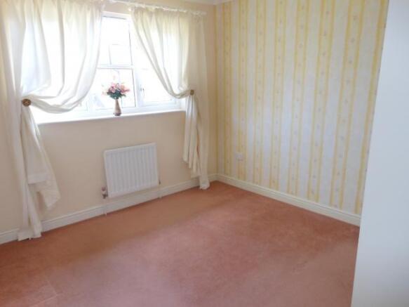 DINING ROOM: