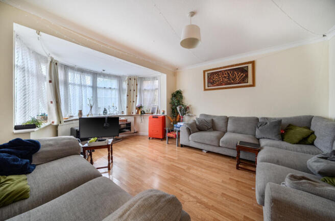 1395679-16-695faf...