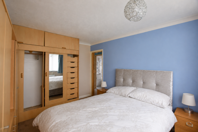 2 bed Bungalow for sale Image 7