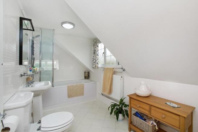 Bathroom.jpg