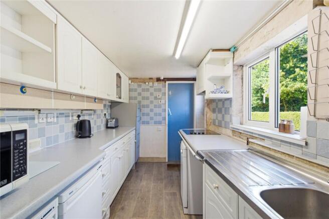 3 bed Semi-Detached for sale Image 7