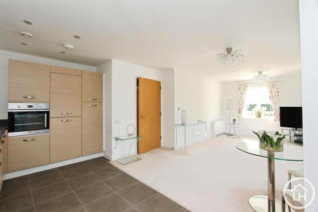 Lounge / Kitchen