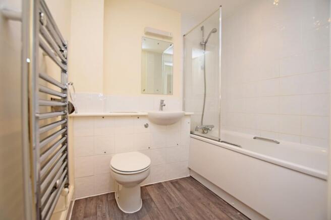 1 Bedroom flat to re