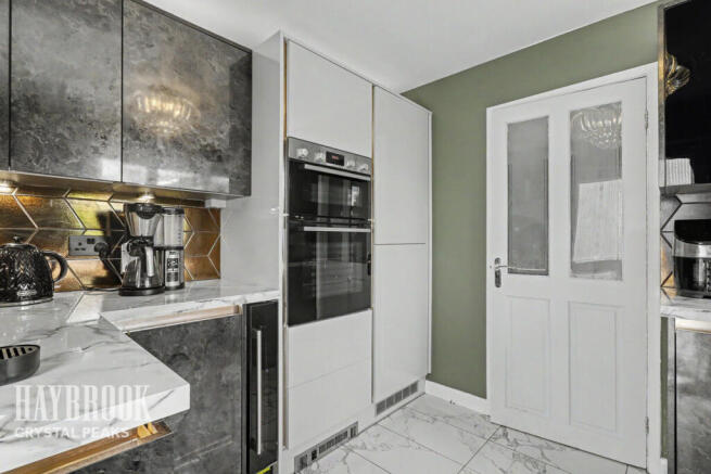 3 bed Semi-Detached for sale Image 7