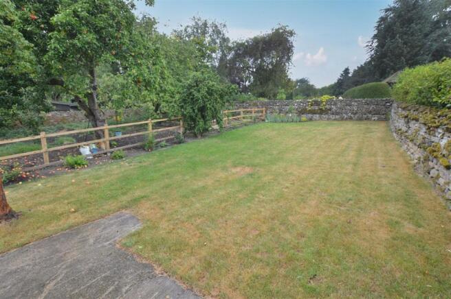 2 bed Cottage to rent Image 11