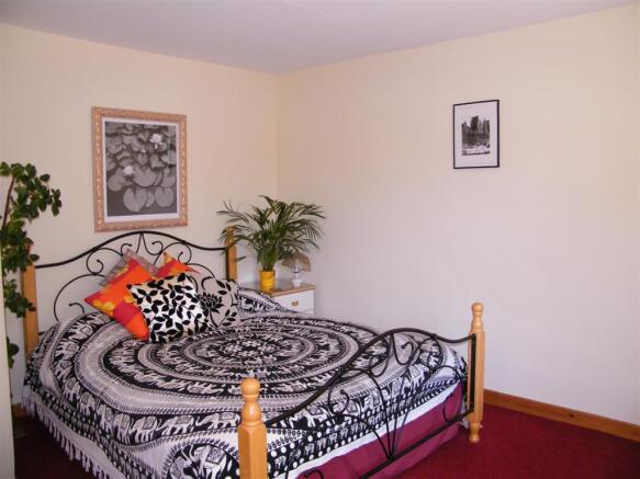 bed 2.JPG
