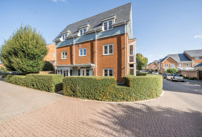 1349112-1-68bea09...