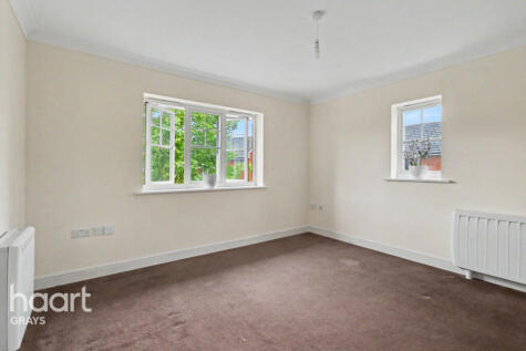 Caspian Way, Purfleet