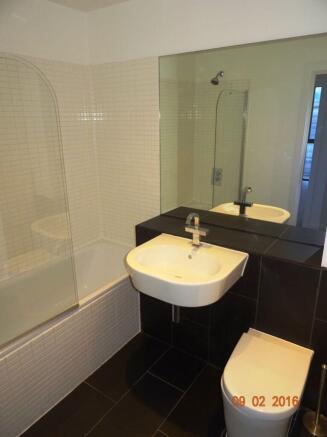 2 bed Apartment to rent Image 7