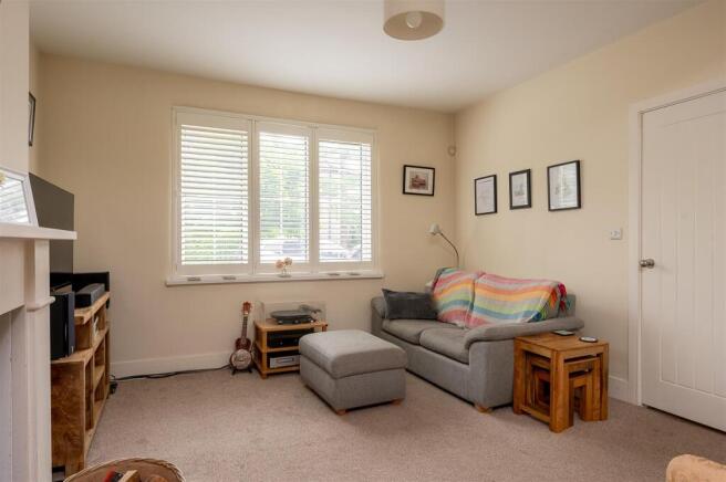 3 bed Semi-Detached for sale Image 5