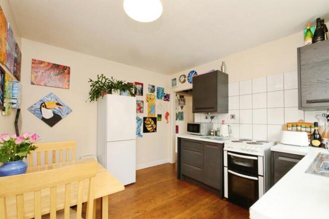 3 bed Detached Bungalow for sale Image 5