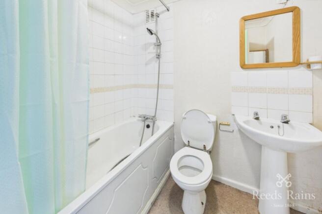 1 bed Apartment for sale Image 8