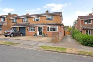 17, College Close, Flamstead, St. Albans AL3 8DJ