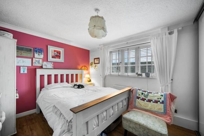 3 bed Terraced for sale Image 10