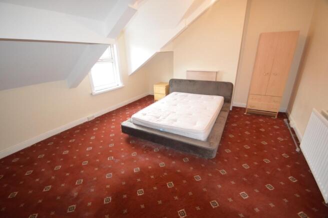 5 bed Terraced to rent Image 12