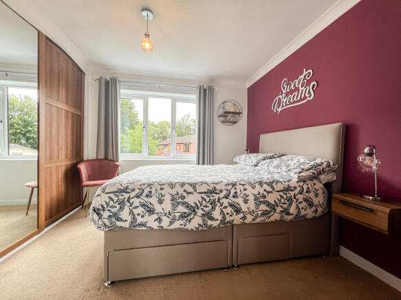 18 Sherrington Drive - bed 1-2