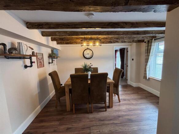 3 bed Semi-Detached for sale Image 7