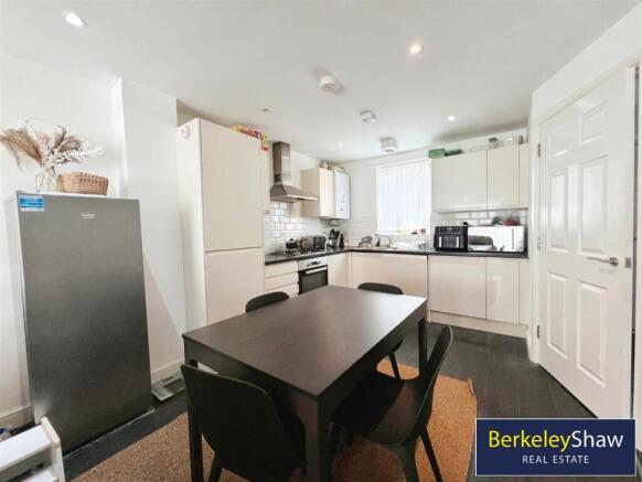 Open Plan Lounge Kitchen