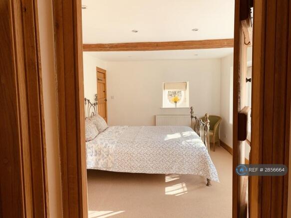 Bedroom 2 (Ensuite Included)