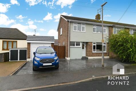 Good-size - Northfalls Road, Canvey Island, Essex, SS8 7Q
