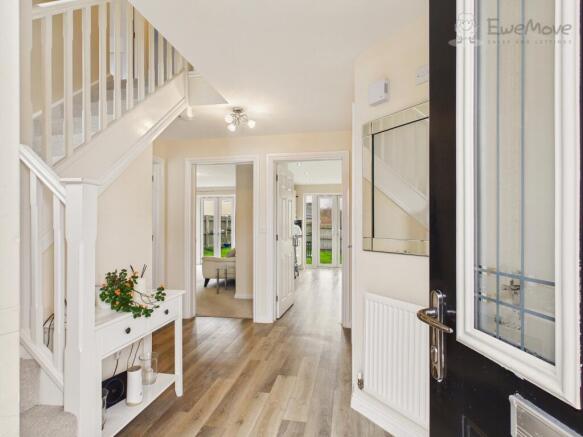 EWEMOVE SOUTH MOLTON - 19 SYCAMORE DRIVE