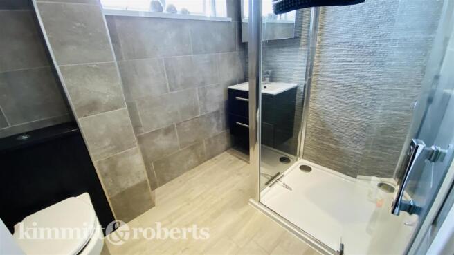 Shower Room.jpg
