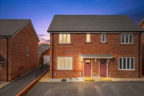 Stokes Grove, Hanslope, Milton Keynes
