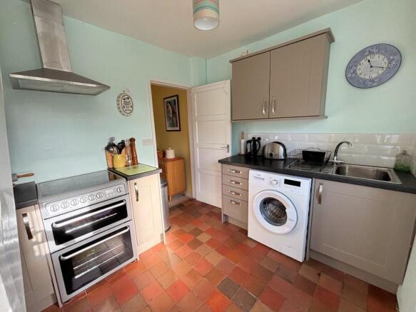 Photo 9