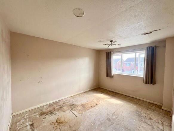 3 bed Semi-Detached for sale Image 9