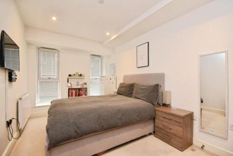 Kings Road, Brentwood