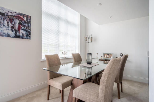 2 bed Apartment for sale Image 5