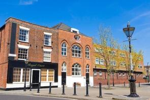 Flat 6, 56 Royal Court, Bugle Street, Southampton SO14 2DX