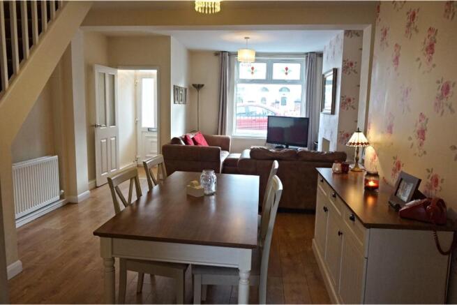 Lounge/Dining Room