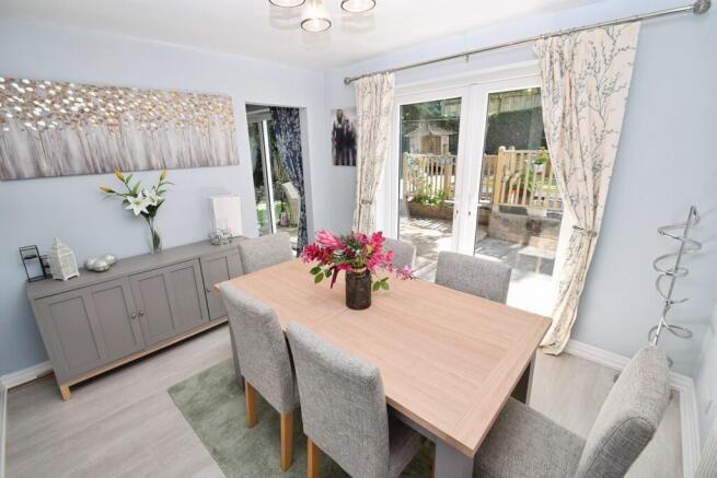 4 bed Detached for sale Image 4