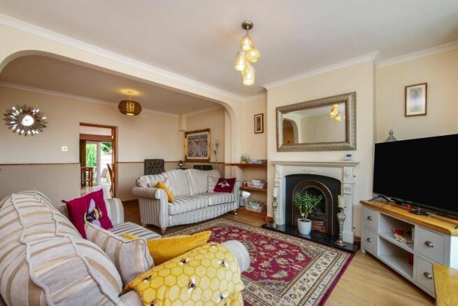 2 bed Semi-Detached for sale Image 4